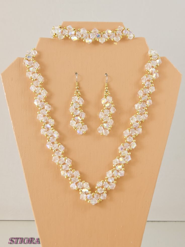 Shining Pearl Necklace Set with Bracelet – Elegant Luxury Jewelry