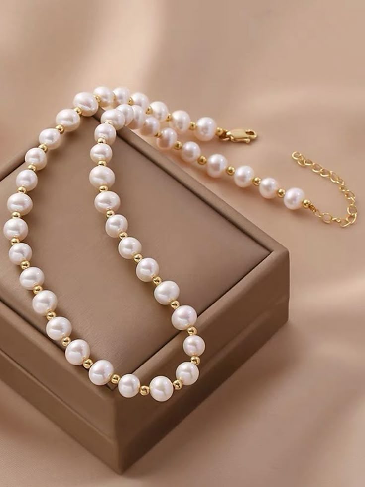 Aria Fresh Pearl Necklace with Gold Spacer Beads