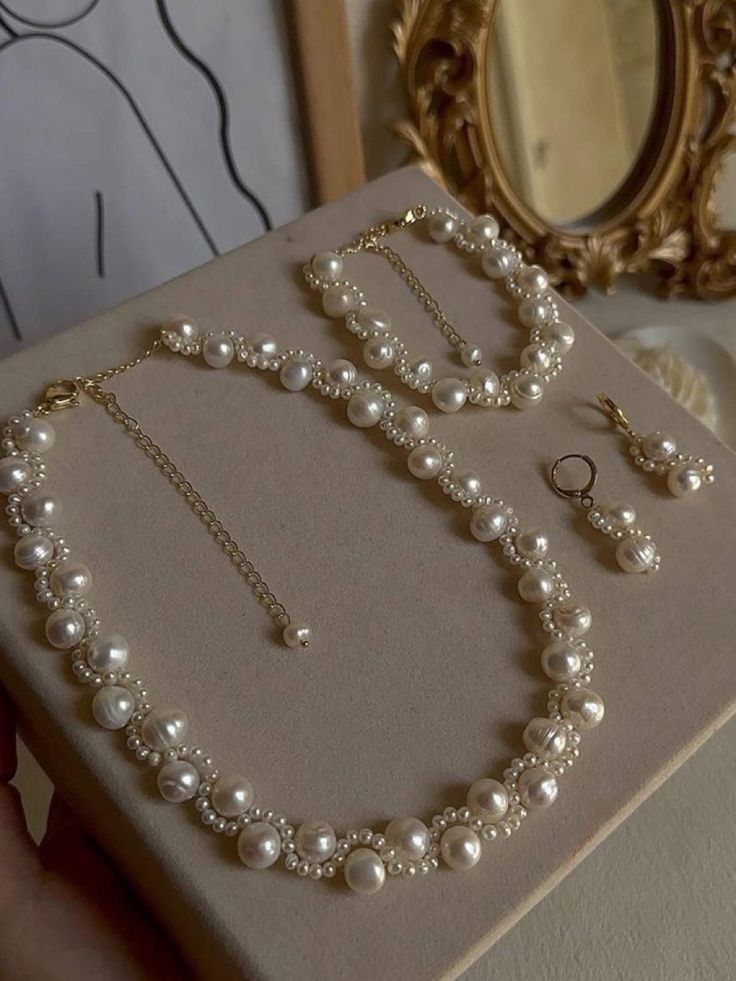 Elegant Pearl Jewelry Set for Women – Necklace, Bracelet & Earrings