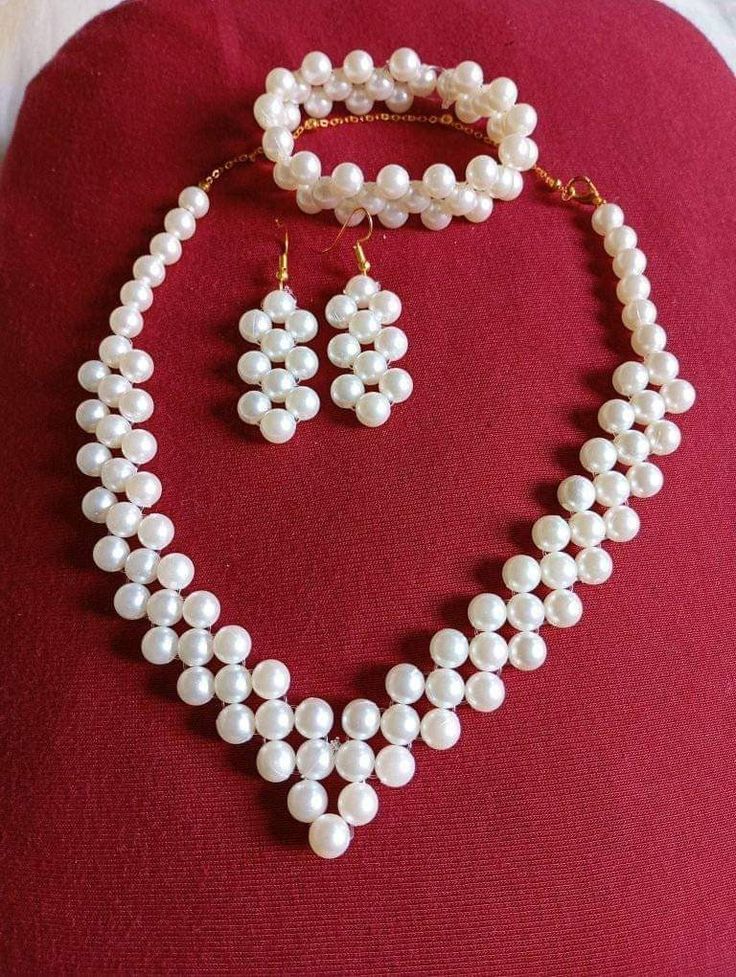 Luxury Pearl Necklace Set with Earrings & Bracelet