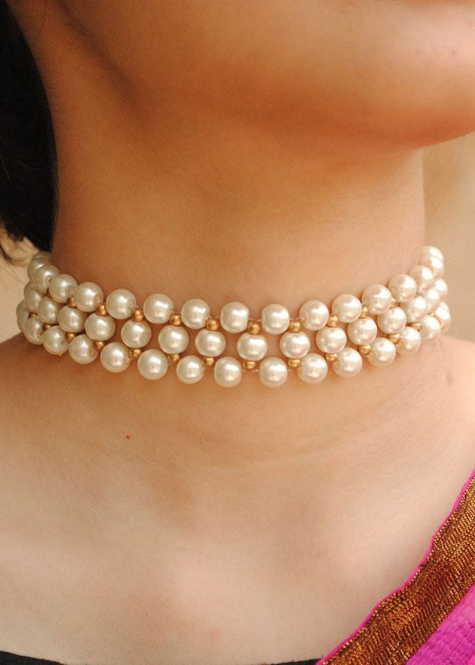 Elegant Choker Necklace – Neck-Hugging Stylish Jewelry